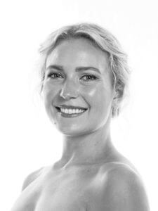 Madeline Houk headshot black & white