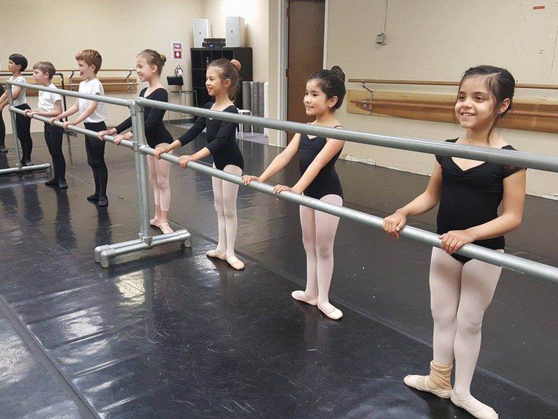 Youth classes at SJDT